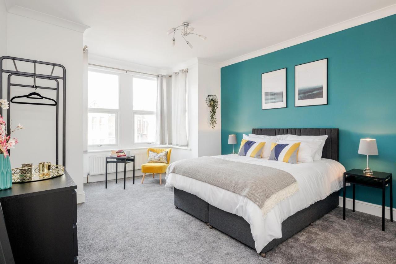 Business & Leisure 2 Bedroom & Parking By Damask Homes Ілфорд Екстер'єр фото